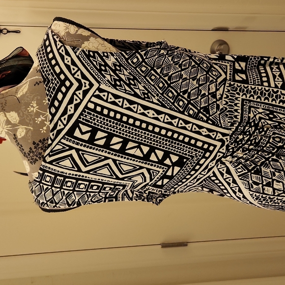 Black & White Tank dress - Picture 3 of 9